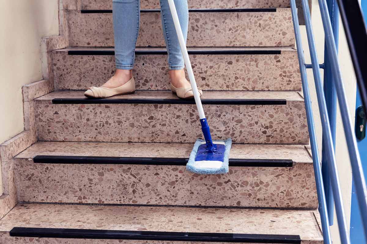 Treppenhausreinigung Preise Preistabellen Privat & Gewerbe